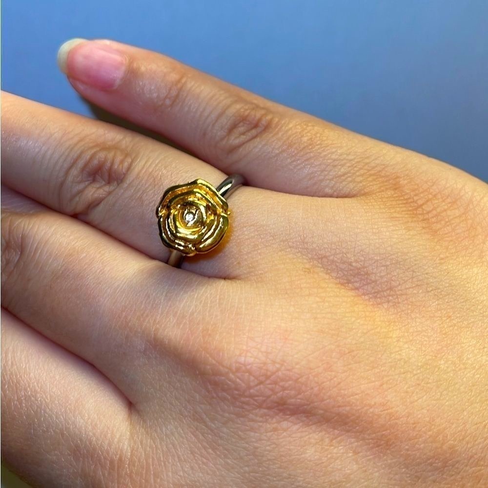 VINTAGE RARE two tone Rose Swarovski ring